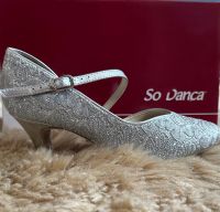 Außergewöhnliche Tanzschuhe von So Danca in Silber, Größe 36 Brandenburg - Fürstenwalde (Spree) Vorschau