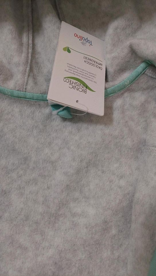 Neue (mit Etikett) Softshelljacke für Mädchen Gr. 104 in Bad Dueben
