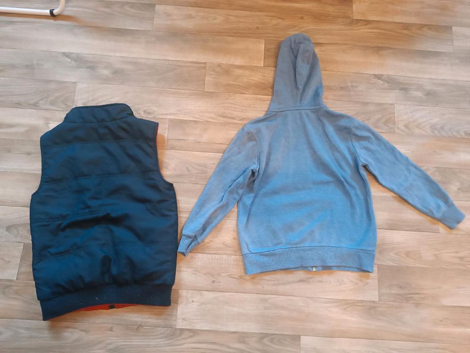 wende Weste und Jacke H&M122/128 inklusive Versand in Reuden