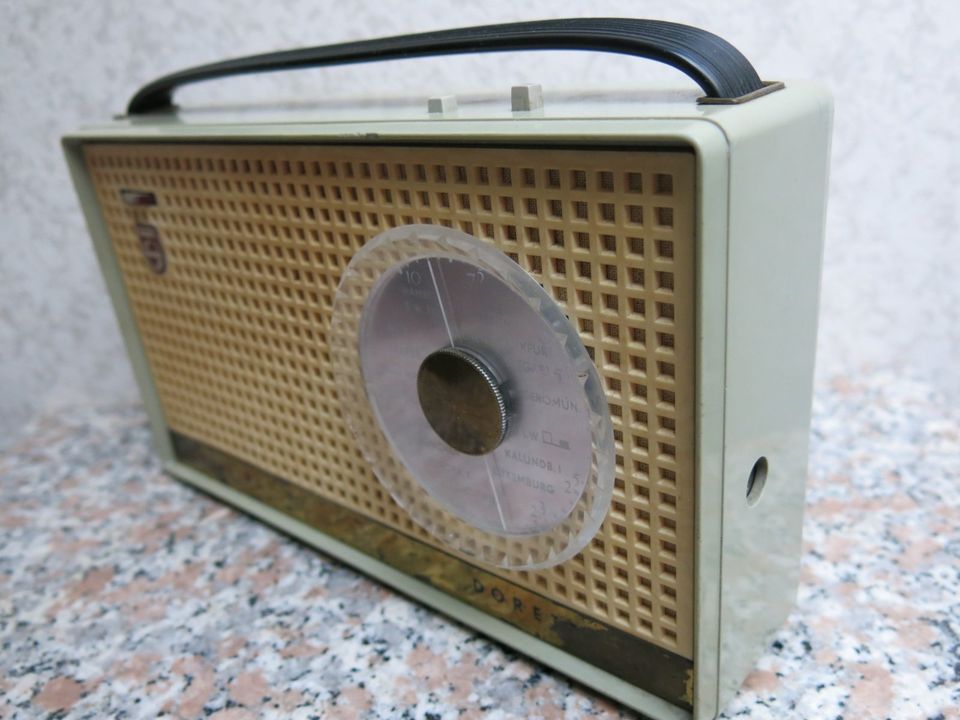 PHILIPS DORETTE 300 Auto-Koffersuper TRANSISTOR KOFFER-RADIO in Heinsberg