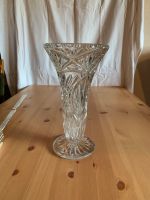 Schlanke hohe Vase Glas Kristall vintage Glasvase Kelch Nordrhein-Westfalen - Lotte Vorschau