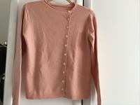 Neuer Pullover mit schräger Knopfleiste Sachsen - Zwenkau Vorschau