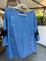 Comma Bluse blau gestreift Gr. 42 Hessen - Kelkheim Vorschau