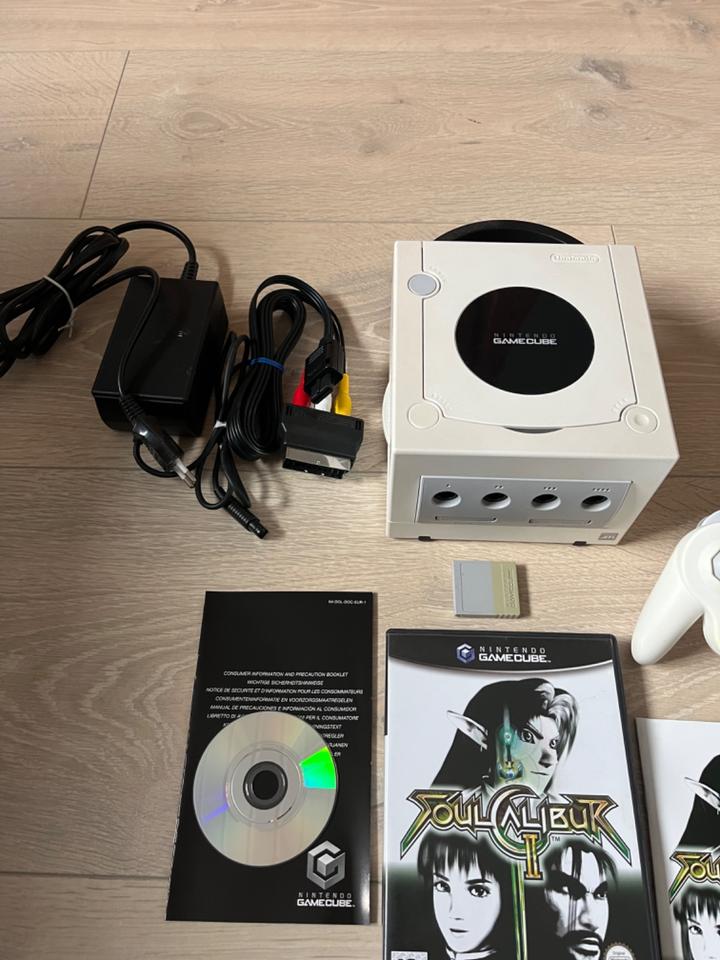 Nintendo Gamecube Game Cube Pearl White Soul Calibur Set in Baindt