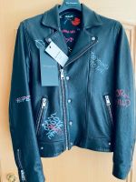 The Kooples SCHWARZE BIKER-LEDERJACKE GRAFFITI-Print, S, ungetr. Brandenburg - Stahnsdorf Vorschau