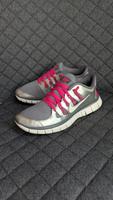 Nike Free Run 5.0 (36.5) silber punk / lila Dithmarschen - Heide Vorschau