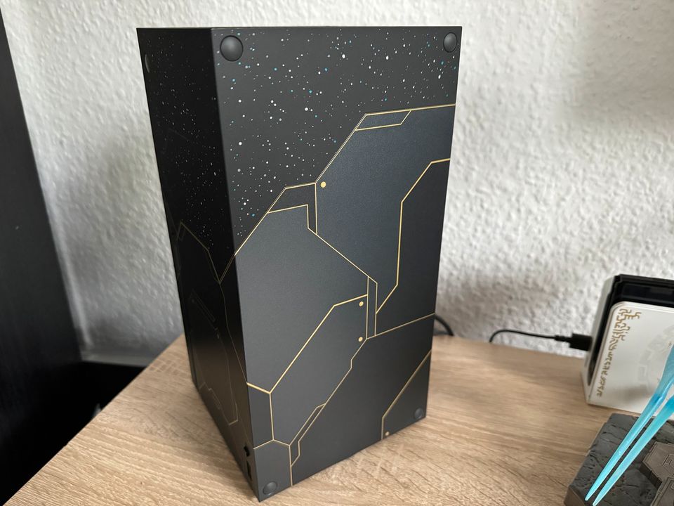 Microsoft Xbox Series X Halo Infinite Limited Edition 1TB in Mülheim (Ruhr)