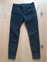 Hallhuber Skinny-Jeans schwarz mit Perlen Gr. 36 - top Zustand Nordrhein-Westfalen - Rösrath Vorschau