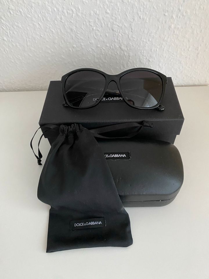 D&G Dolce Gabbana Damen Sonnenbrille schwarz DG 4170P in Berlin