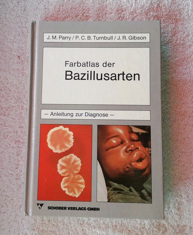 Buch * Farbatlas der Bazillusarten * Parry Turnbull Gibson in Wiesbaden
