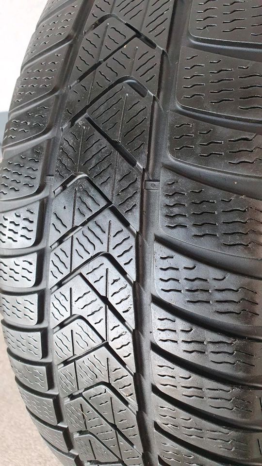 2x Pirelli 225/60 R18 104H 5mm 2019 Winterreifen TOP!!! in Hagen