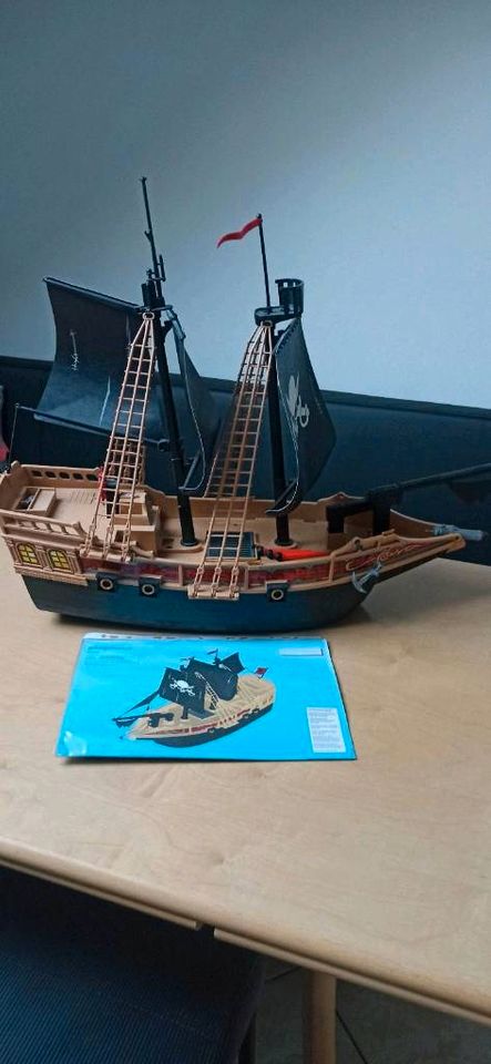 Playmobil Piratenschiff 6678-Kampfschiff in Schenklengsfeld