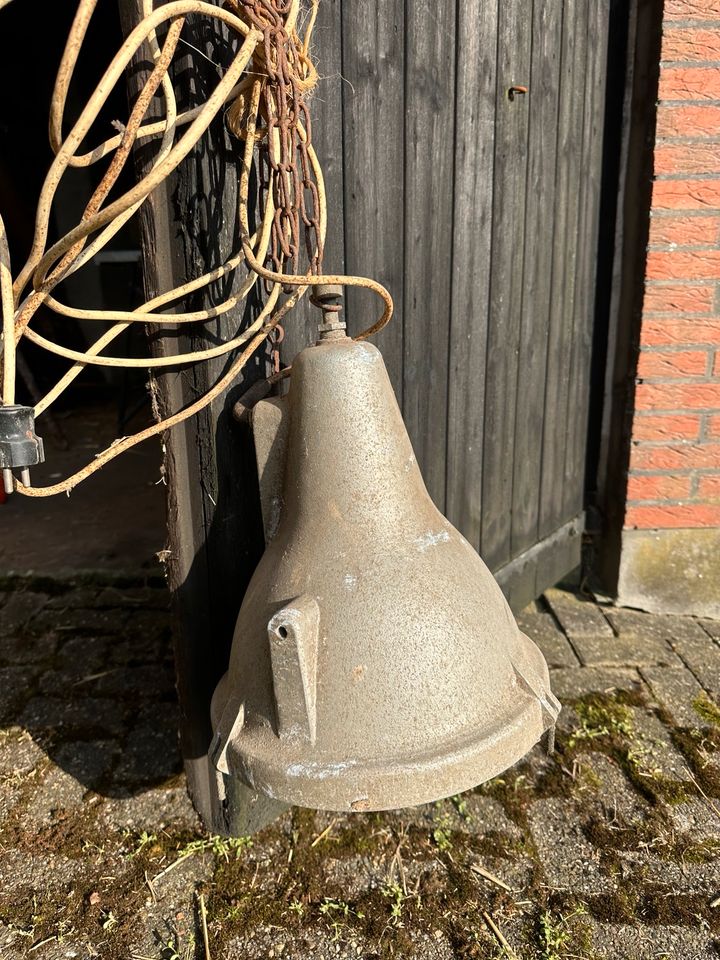 Milchkannen Waage Lampen alt Industrial antik Landwirtschaft in Wesel