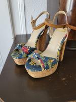 Sandale/ Heel/ Pump/ Keil/ Riemchen/ Plateau Schuh Gr 38 NEU Thüringen - Weimar Vorschau