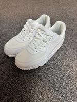 Nike Air Max | Größe 42 | Neu & ungetragen Baden-Württemberg - Böblingen Vorschau