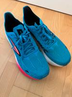 Neuwertige Laufschuhe, Brooks Hyperion Max 2, Damen, Gr.42/US10 Bayern - Johannesberg Vorschau