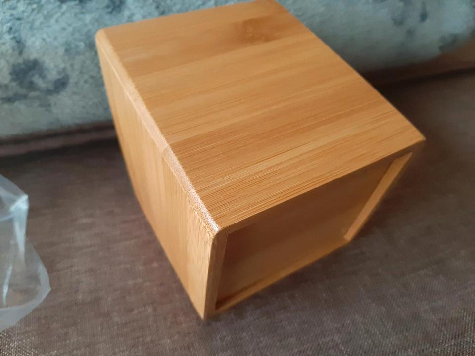 Neu, Stift- und Utensilienhalter aus Holz für den Schreibtisch in Wedel