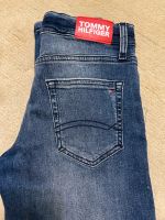 Tommy Hilfiger Jeans Größe 152 Brandenburg - Birkenwerder Vorschau