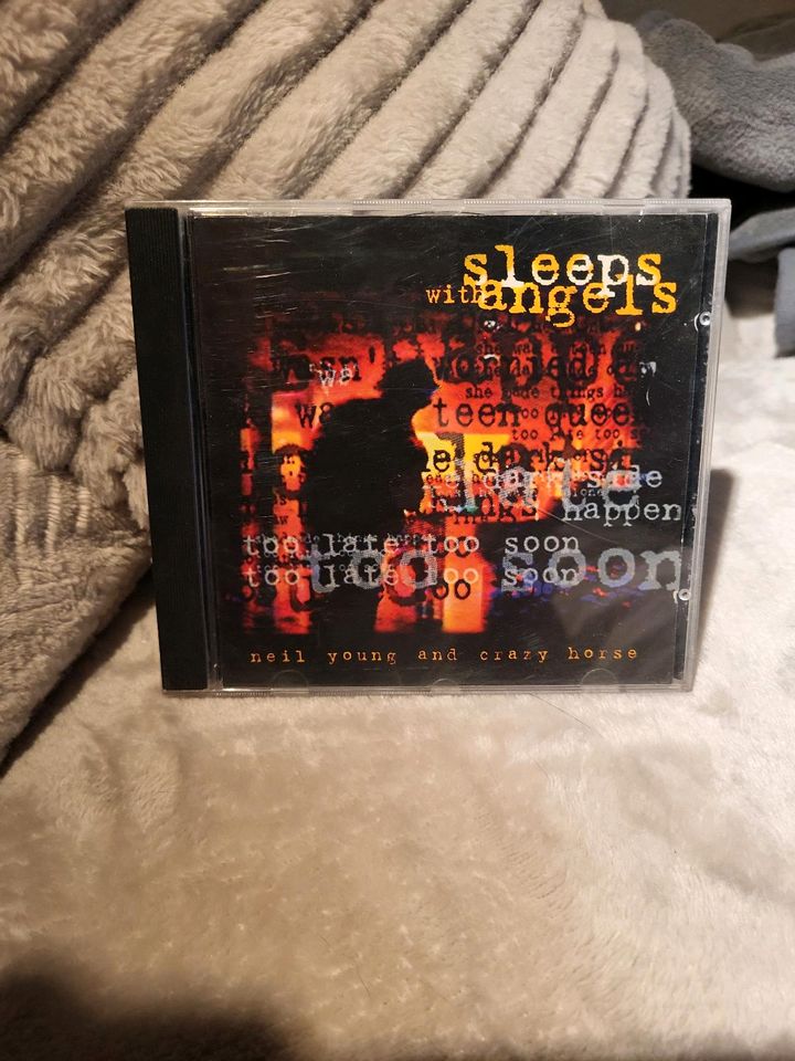 sleeps with angels, cd in Schönwalde