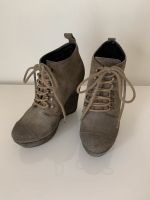 Diesel Boots/Stiefeletten mit Keilabsatz in Wildleder Gr. 37 Bochum - Bochum-Ost Vorschau