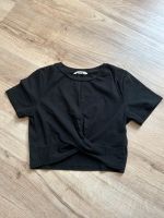 Shein cropped T-Shirt, vorne überkreuzt, Gr. 140 schwarz Baden-Württemberg - Oppenau Vorschau