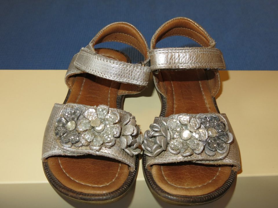 Bisgaard Sandalen silber-gold Blumen Gr. 25 in Rheinbach