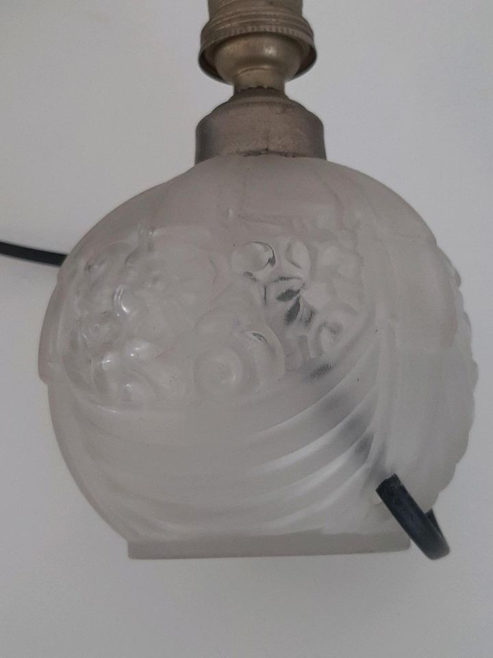 Antike Glastischlampen Tischlampe in Riegelsberg