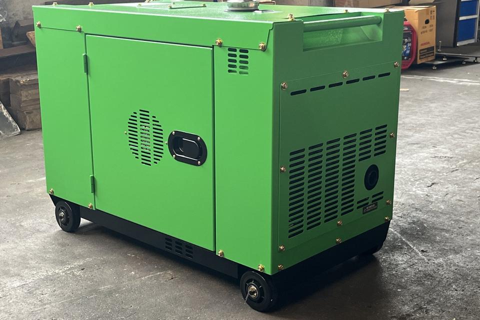Stromerzeuger ENERGY T9000 9,0 KVA DIESEL Notstrom 7,2KW AKTION in Simbach