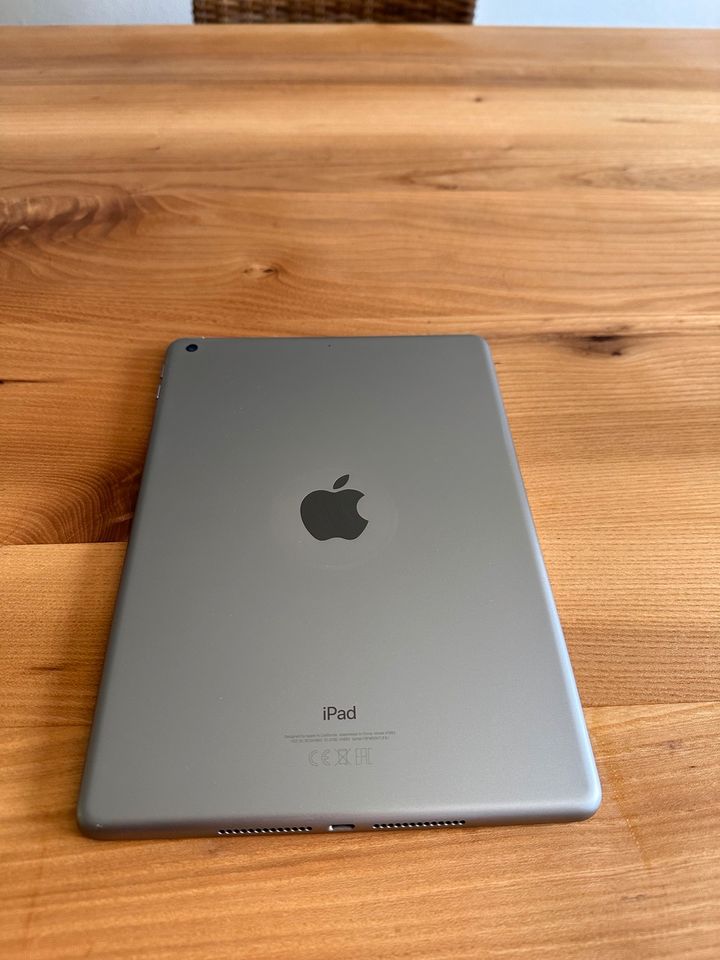 iPad 6 Generation Silber 32 GB in Blumberg