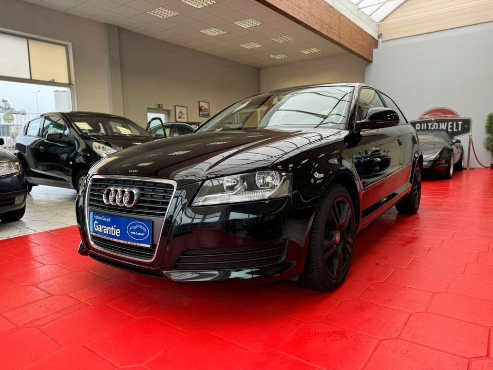 Audi A3 1.6 Attraction Sitzheizung Servo Klima Tüv in Moers