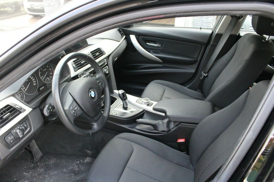 BMW 320d Touring Advantage Automatik in Osnabrück