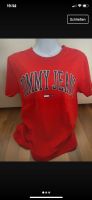 Tommy Hilfiger T-Shirt Gr. XS rot Shirt Niedersachsen - Weyhe Vorschau