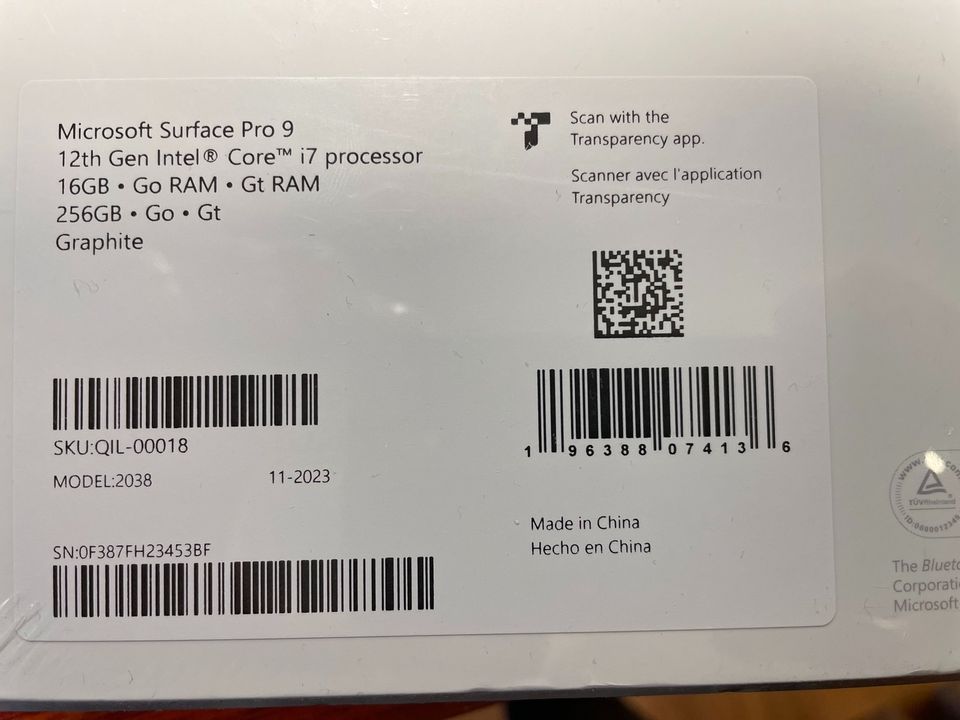 Surface Pro 9 i7 16GB RAM,265GB SSD Graphite-in verschweißter OVP in München