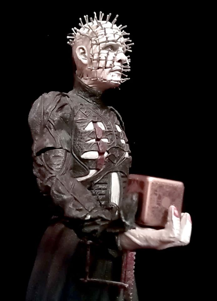 Pinhead Figur Hellraiser in Dresden