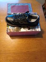 Lederschnürschuhe schwarz Gr.38  u.37 Neu keine Versandkosten Rheinland-Pfalz - Hermeskeil Vorschau