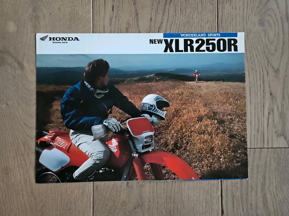 Brochure prospekt Honda XLR 250R JAPAN in Aachen