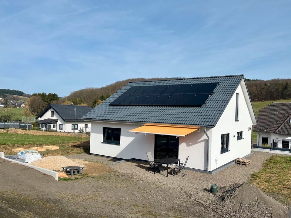 Barrierefreies Haus mit Sauna und Garage auf 907m2 zu verkaufen in Baar (Eifel)