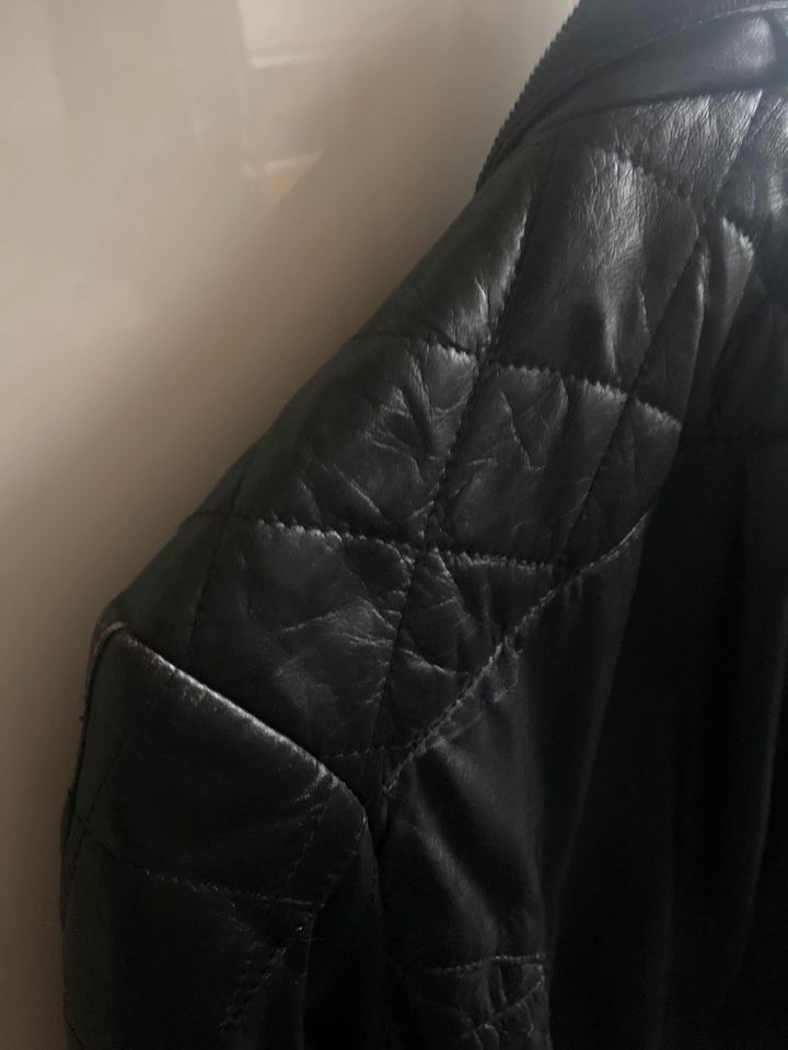 Lederjacke schwarz Gr.S gebraucht in Borken