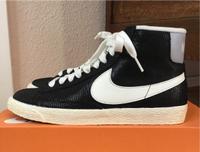 WUNDERSCHÖNE NIKE SNEAKER CHUCKS SCHUHE SCHWARZ GR 40 NEU!! Berlin - Steglitz Vorschau