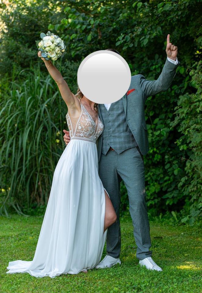 Brautkleid mit Tattoospitze *profesiionelle Reinigung* in München