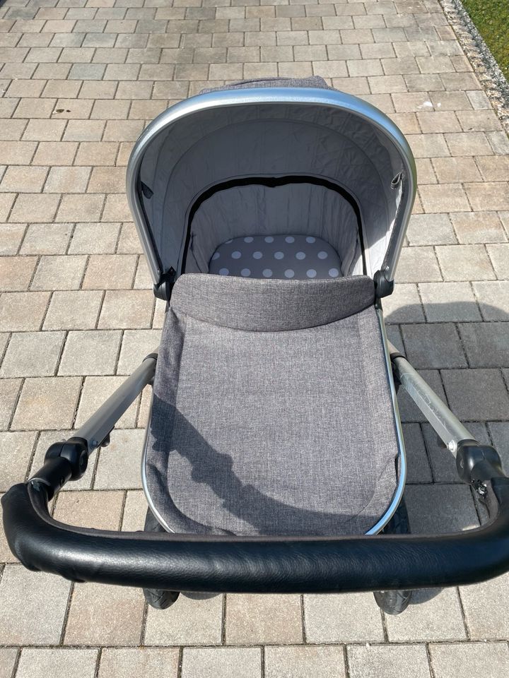 Moon Nuova Kombi-Kinderwagen in Ainring