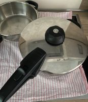 2 Fissler Schnellkochtöpfe Vitafit 4,5 l / 2,5l Niedersachsen - Aurich Vorschau