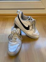 Nike Schuhe Court Borough Low Recraft Gr. 37,5 Leipzig - Probstheida Vorschau