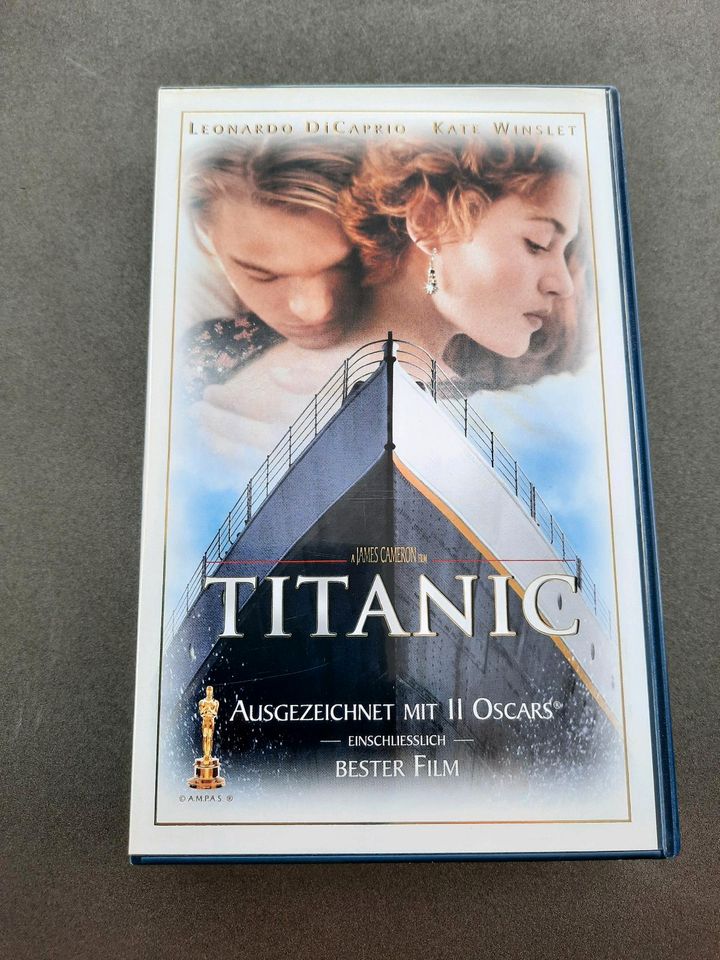 Titanic VHS Video 042101 in Stuhr