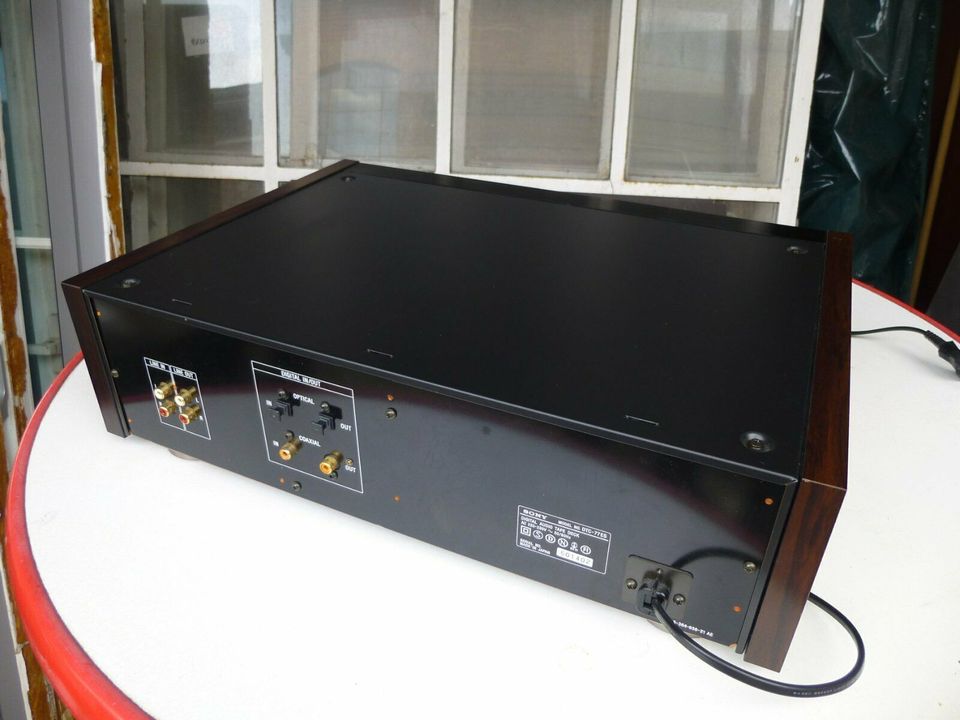 Sony DTC-77ES High-End DAT-Recorder, schwarz, Top-Zustand in Gütersloh
