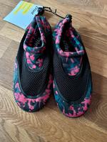 Crivit Damen Badeschuhe Aquaschuhe Gr 36 schwarz rot NEU Wandsbek - Hamburg Bramfeld Vorschau