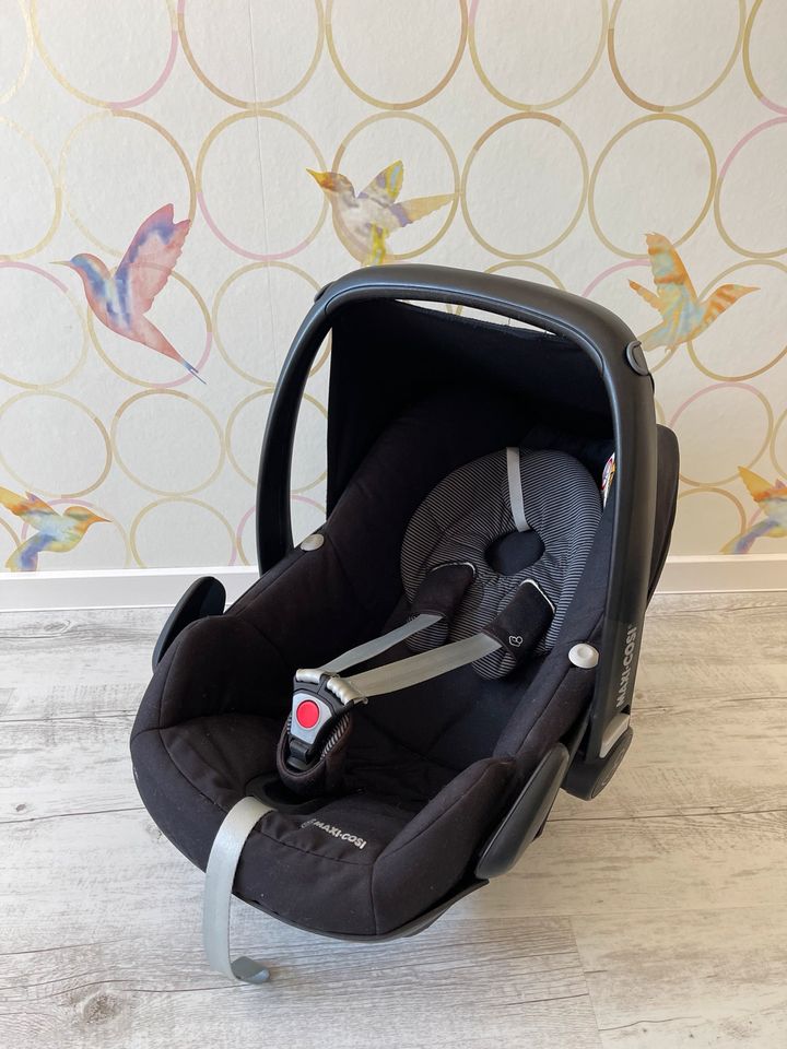 Maxi Cosi Babyschale Pebble in Werdau