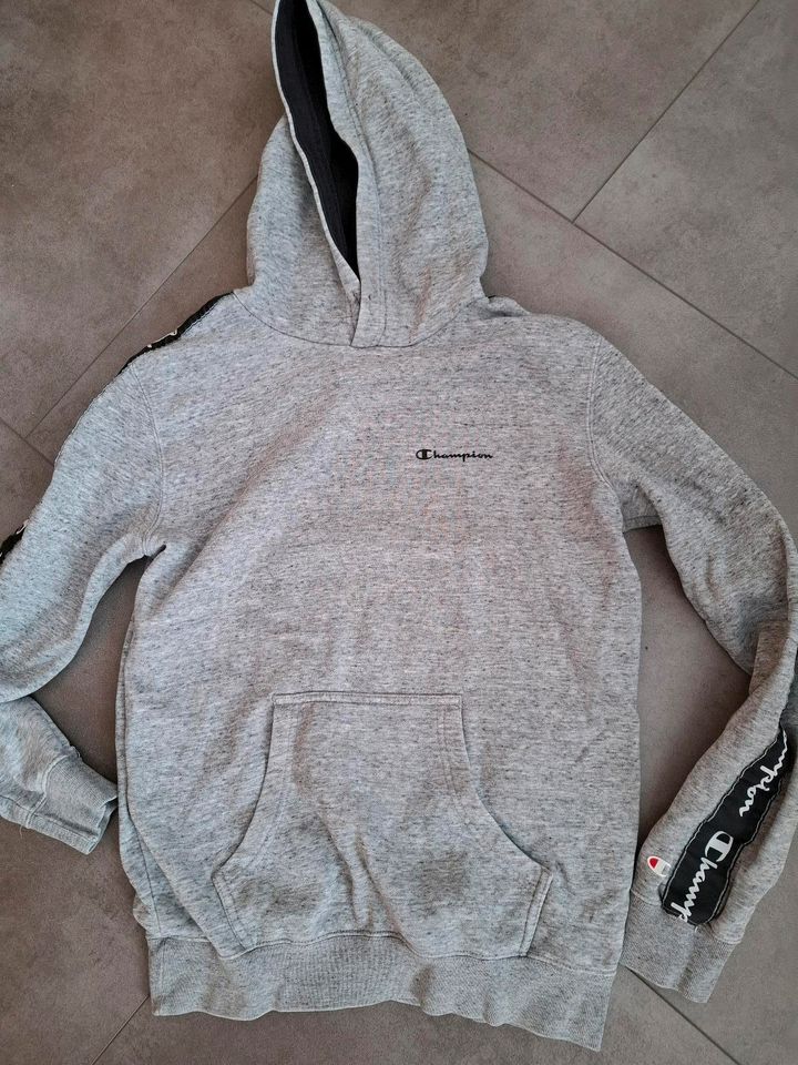 Champion Hoodie hellgrau Gr. S in Detmold