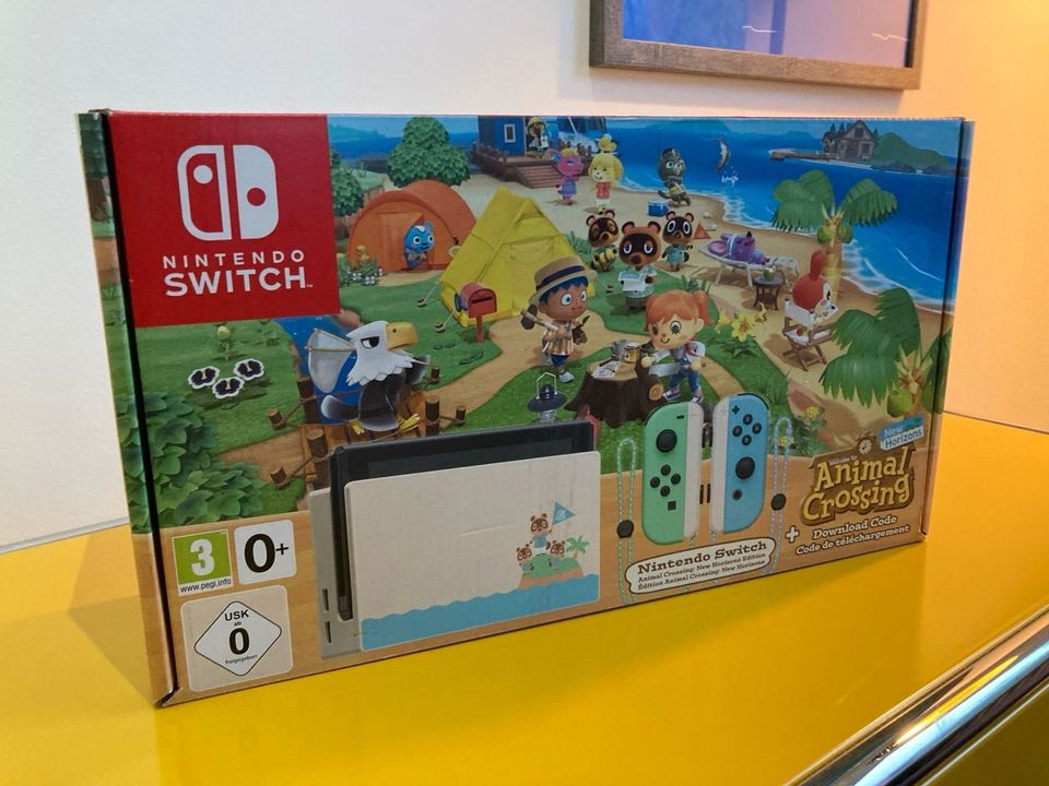 RARE - NEU - Nintendo Switch Animal Crossing Edition in Mönchengladbach