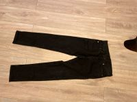 H&M Jeans Gr. 29/32 Slim low Waist schwarz used Jeanshose Brandenburg - Baruth / Mark Vorschau